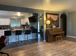 3302 Sue Cir SE, Rio Rancho, NM 87124