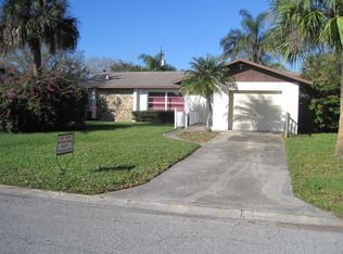 5820 24th St, Vero Beach, FL 32966