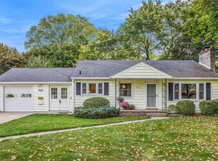 522 Turwill Ln, Kalamazoo, MI 49006