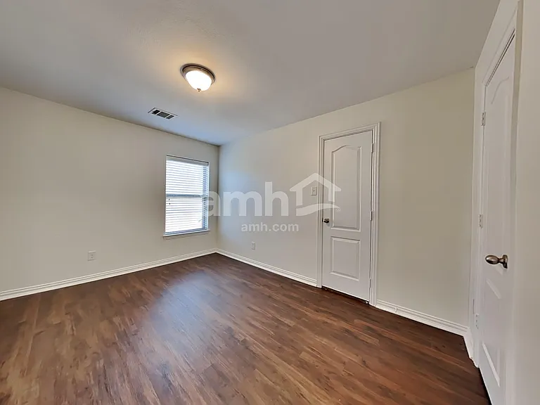 813 Lovebird Ln — Photo 22