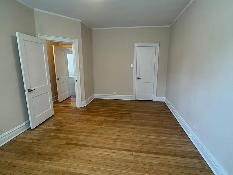 605 Hinman — Photo 54