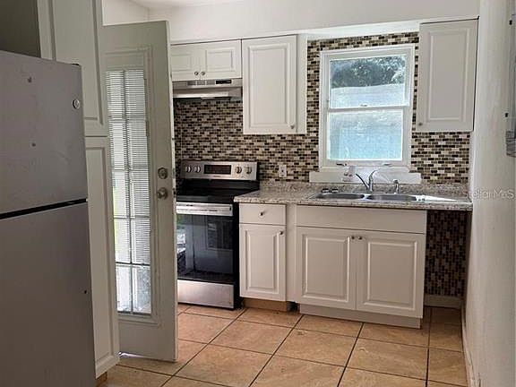 3rd image of 5976 SE 115th St
