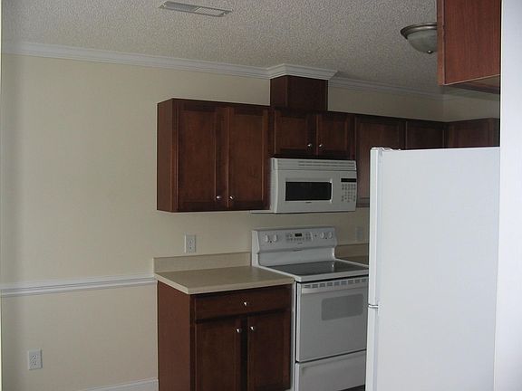 2nd image of 4165 Dudleys Grant Dr APT E