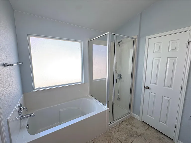 1520 Portchester Castle Path — Photo 14