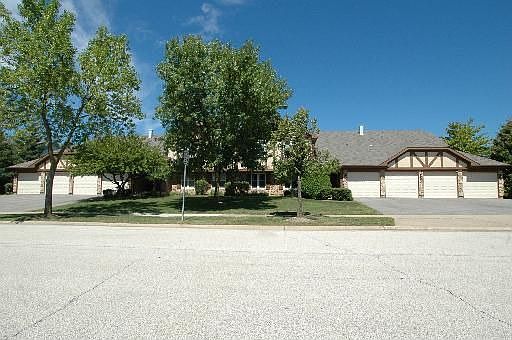 1st image of 196 E Bluewater Ln Unit 196