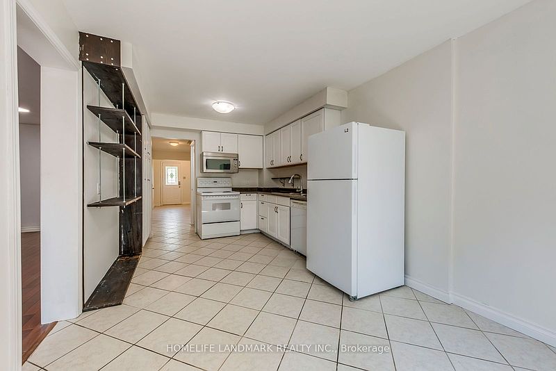 Oakville Townhouse for rent - 4 Bedrooms — photo 8