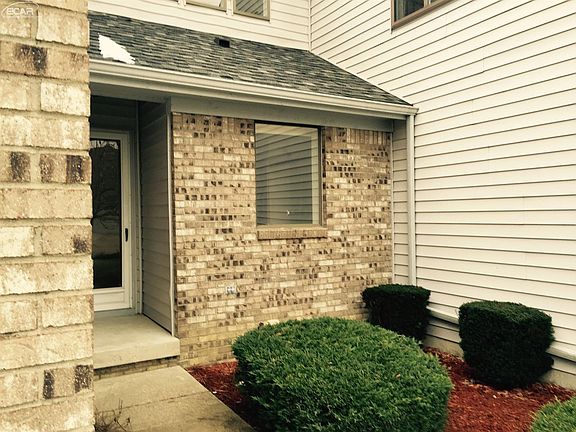 2nd image of 5235 Country Wood Ln