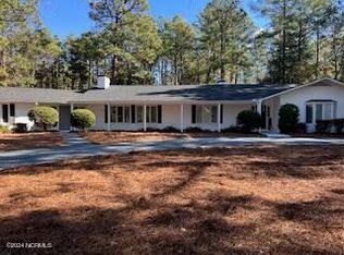 685 Donald Ross Dr, Pinehurst, NC 28374