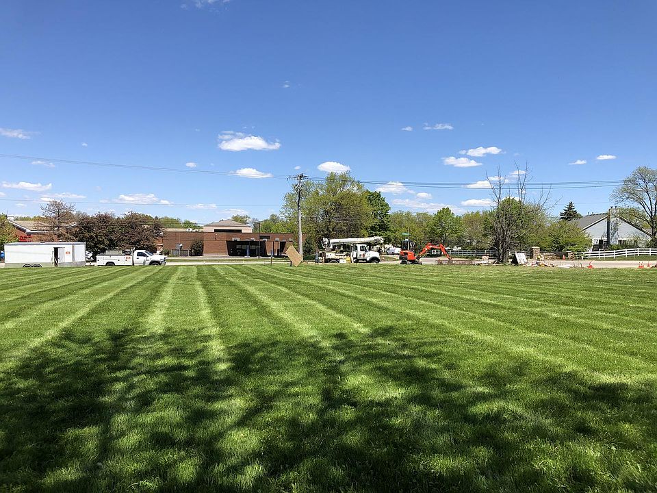 1024 Summit St, Elgin, IL 60120 Zillow