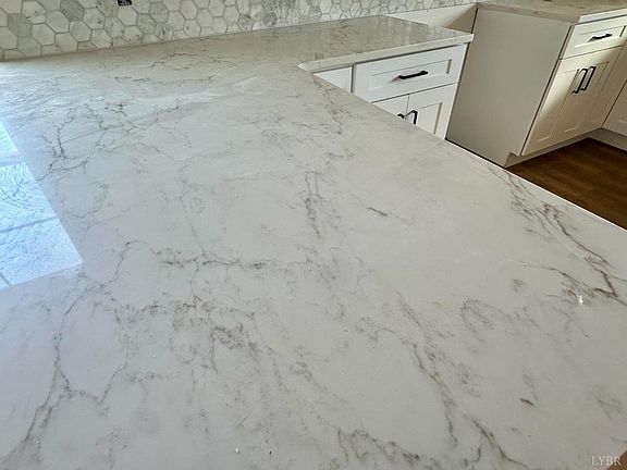 5th image of 11250 Leesville Rd