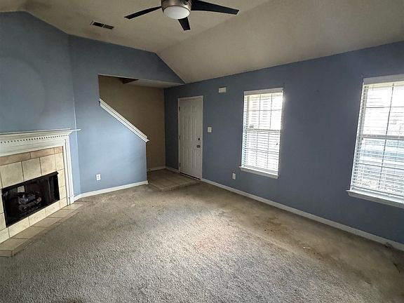 4th image of 6881 Century Oaks Dr
