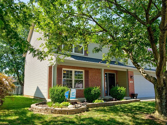 3rd image of 7213 Bracken Ln