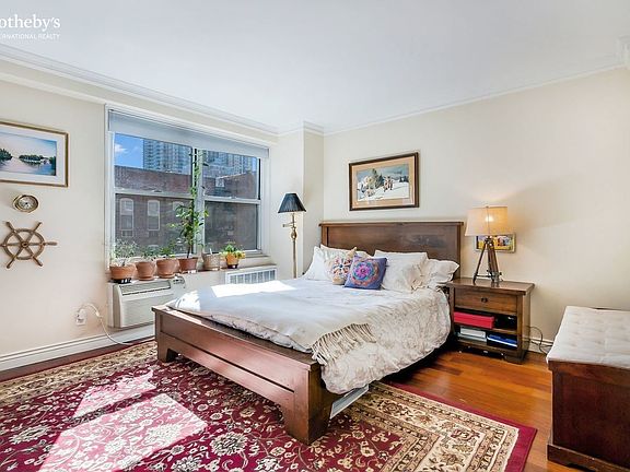 3rd image of 444 E 84th Street 5h #5H