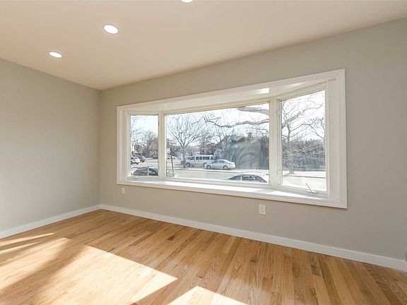 5th image of 176-17 137th Ave