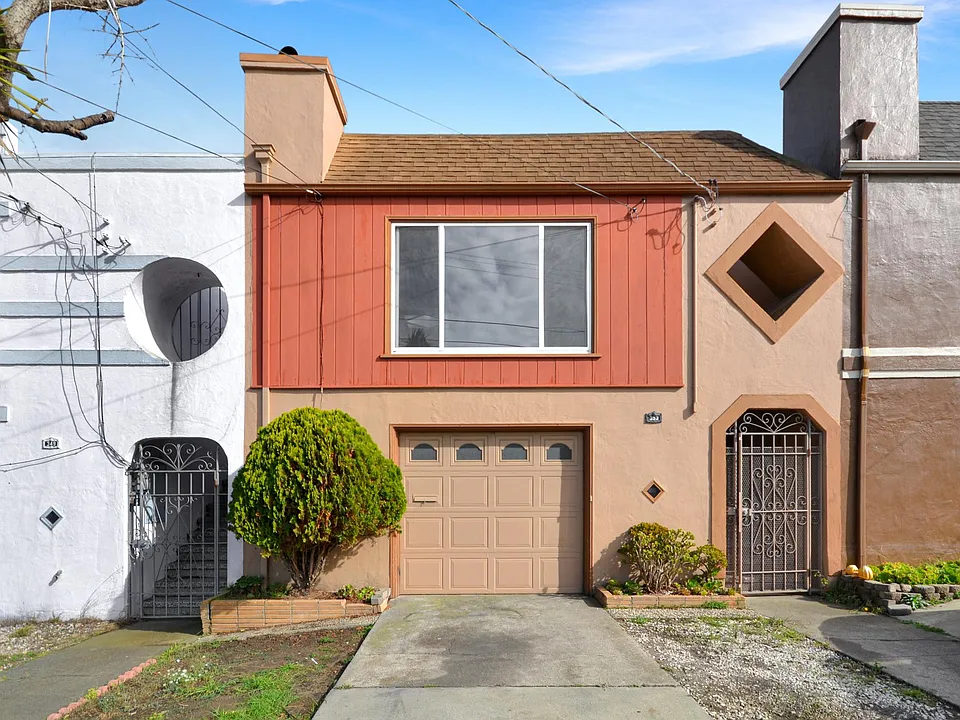 353 1st Ave