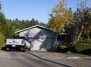 897 S 55th Pl, Springfield, OR 97478