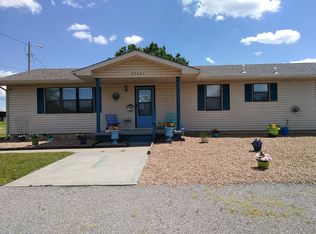 45401 Garretts Lake Rd, Shawnee, OK 74804