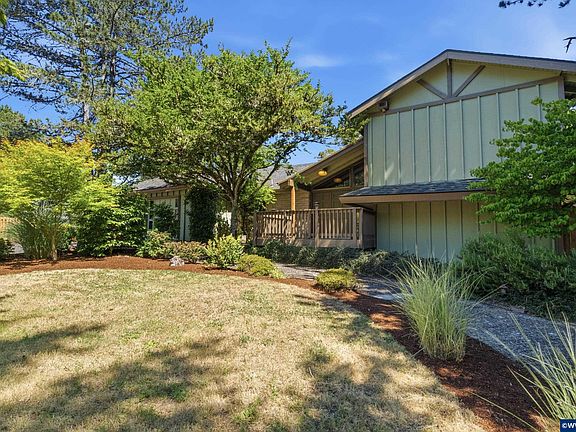 2nd image of 3655 NW Arrowood Cir