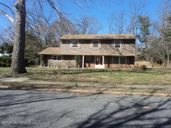 45 Turnberry Drive, Lincroft, NJ 07738