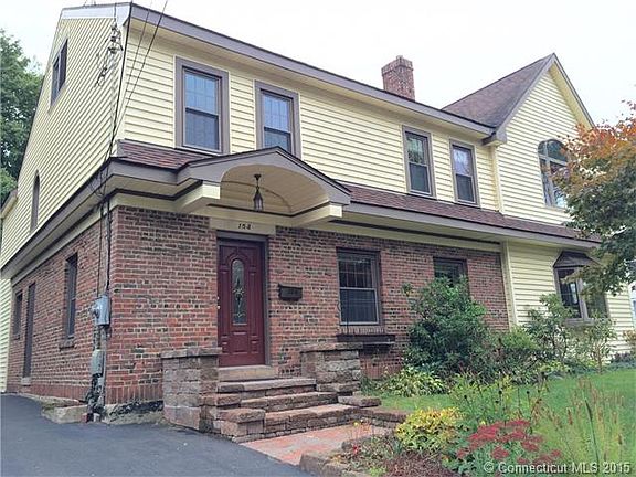 Classic 1920s architecture ...