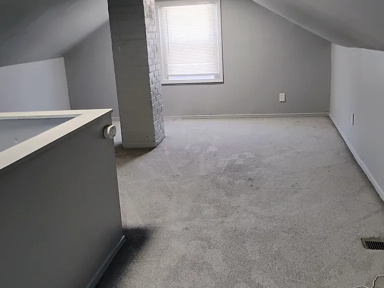12011 Plainview Ave — Photo 7