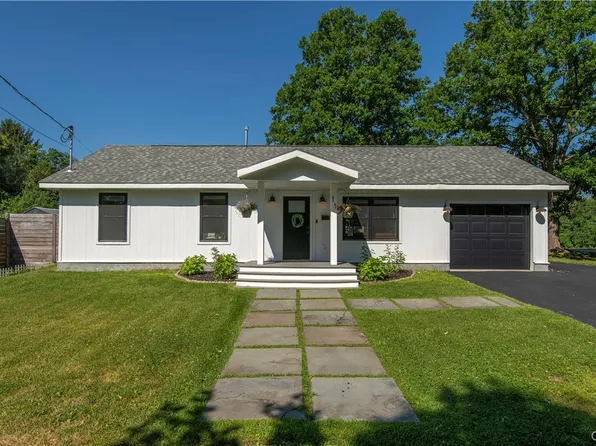 11 Ruth Ave, New Hartford, NY 13413