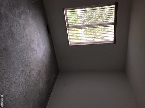 216097490_4