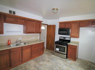 950 Woolsey Dr SW, Grand Rapids, MI 49503