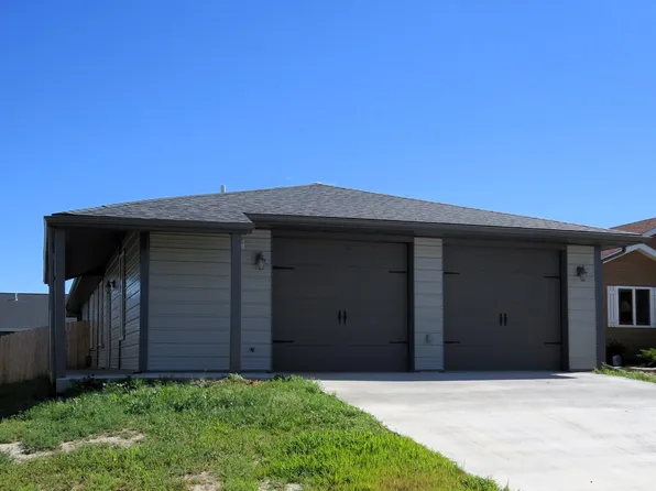 99 Harmony St, Buffalo, WY 82834