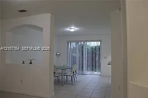 8158 NW 108th Ct - 8158 — Photo 4