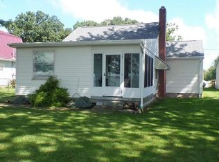 1172 E Hickory Grove Rd, Pt Clinton, OH 43452