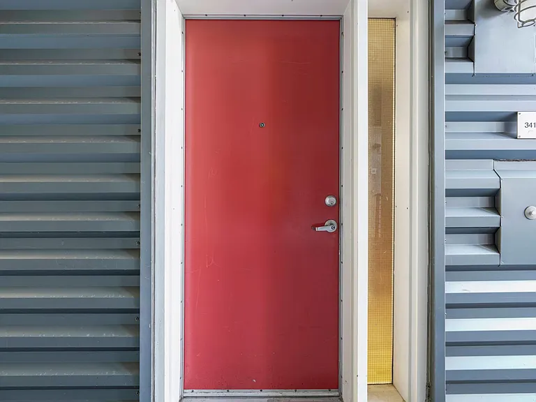 Oak St — Photo 9