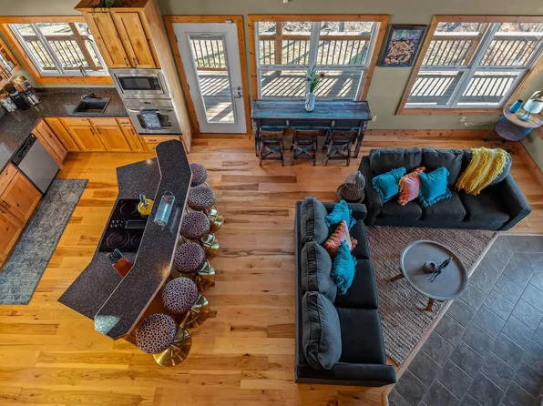 11 Nc 8720 #Id1297035p, Jasper, AR 72641