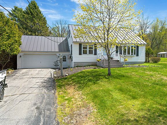 3rd image of 158 Bassett Road