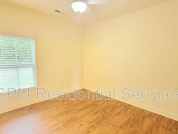5th image of 211A Woodland Ave