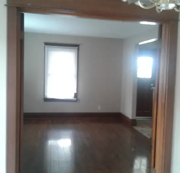196 Maple Ave — Photo 3