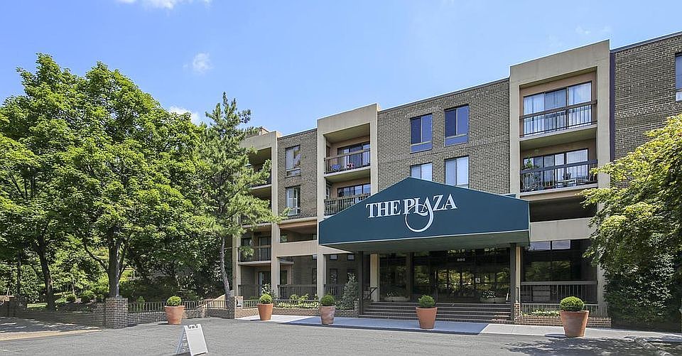 Welcome to the Plaza