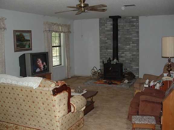 3rd image of 137 County Road 4270