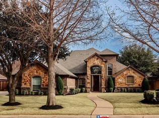 1105 McKenzie Dr, Mansfield, TX 76063