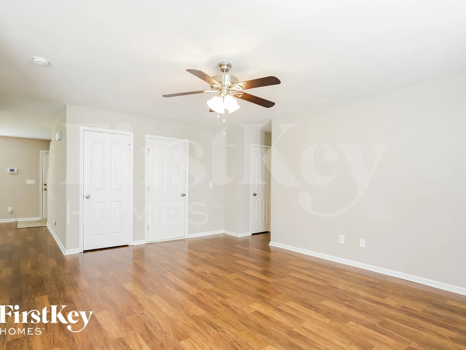 4 bed, 2.5 bath, 2495 sqft, $2,135 — Photo 2