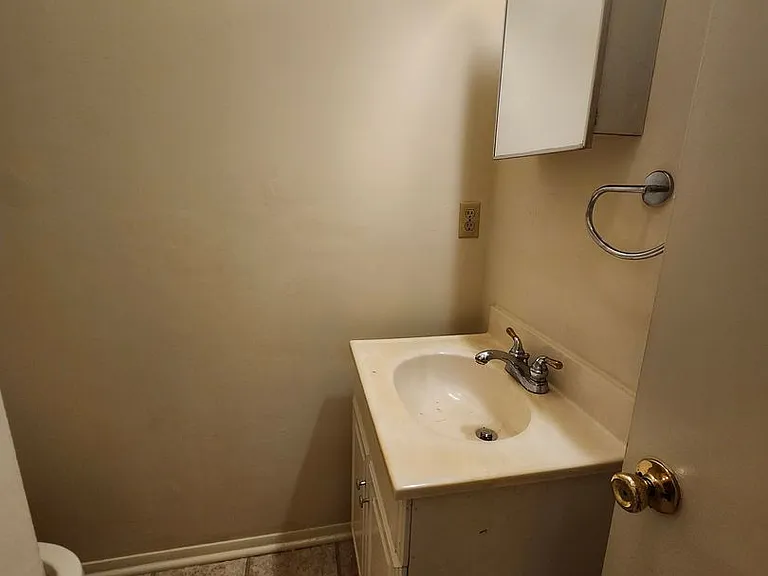 4116 Maple Terrace Ln — Photo 7