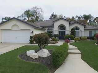 5318 Windriver Dr, Bakersfield, CA 93312