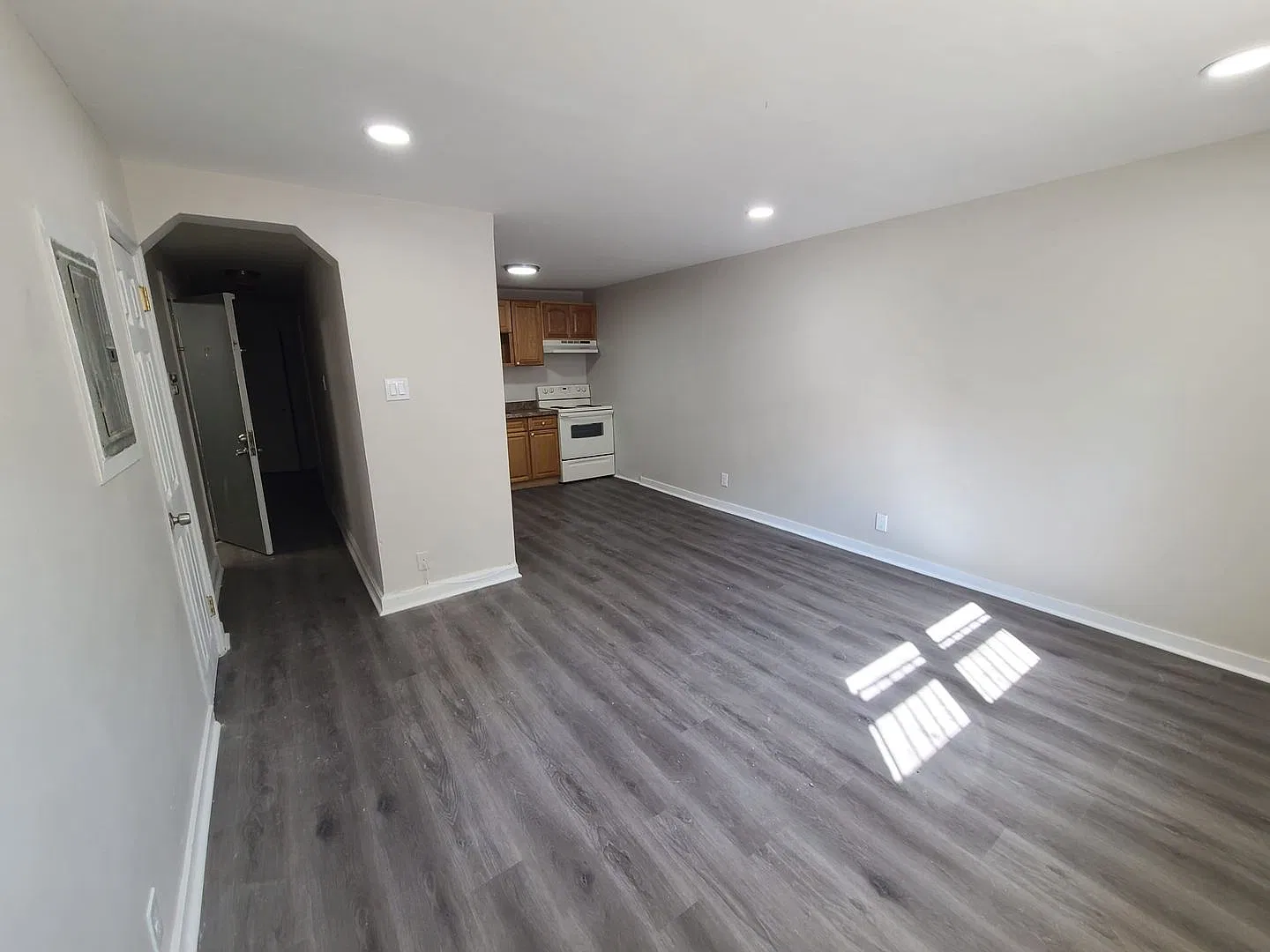 Rockland Apartments — Photo 4