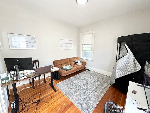 4th image of 37 Sudan St Floor 3