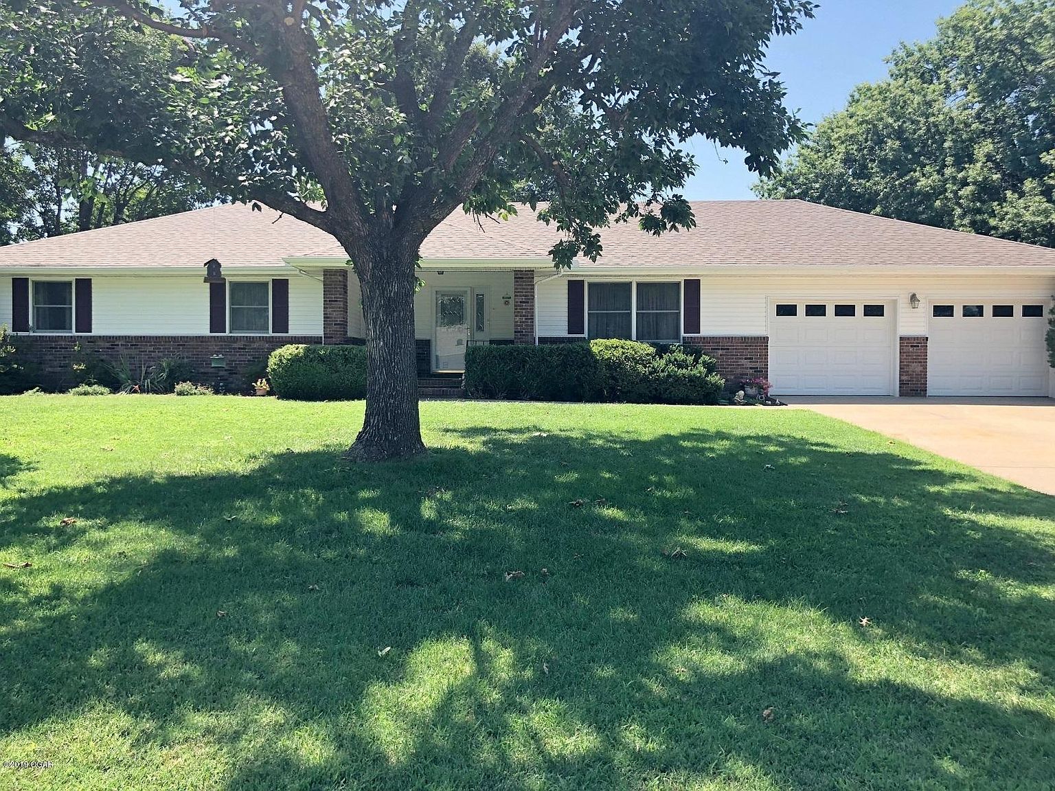 2111 Carrie St, Carthage, MO 64836 | Zillow