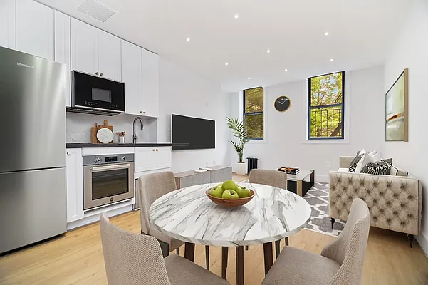 Rented by REAL New York | media 2