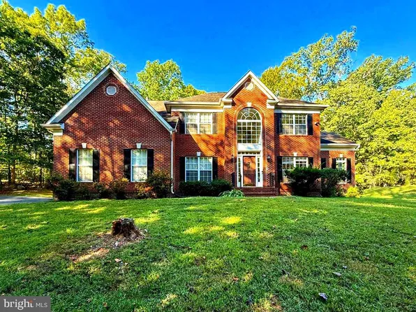 8 Holly Brooke Ct, Stafford, VA 22554