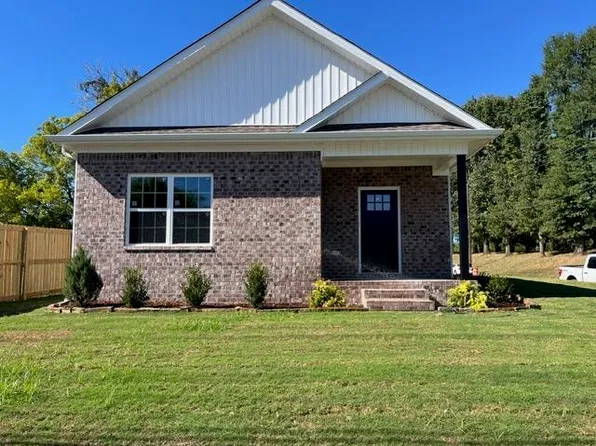 702 College St, Florence, AL 35630