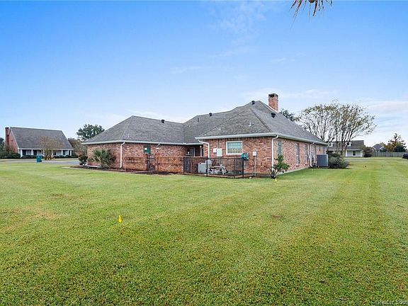 5th image of 1706 Swan Dr