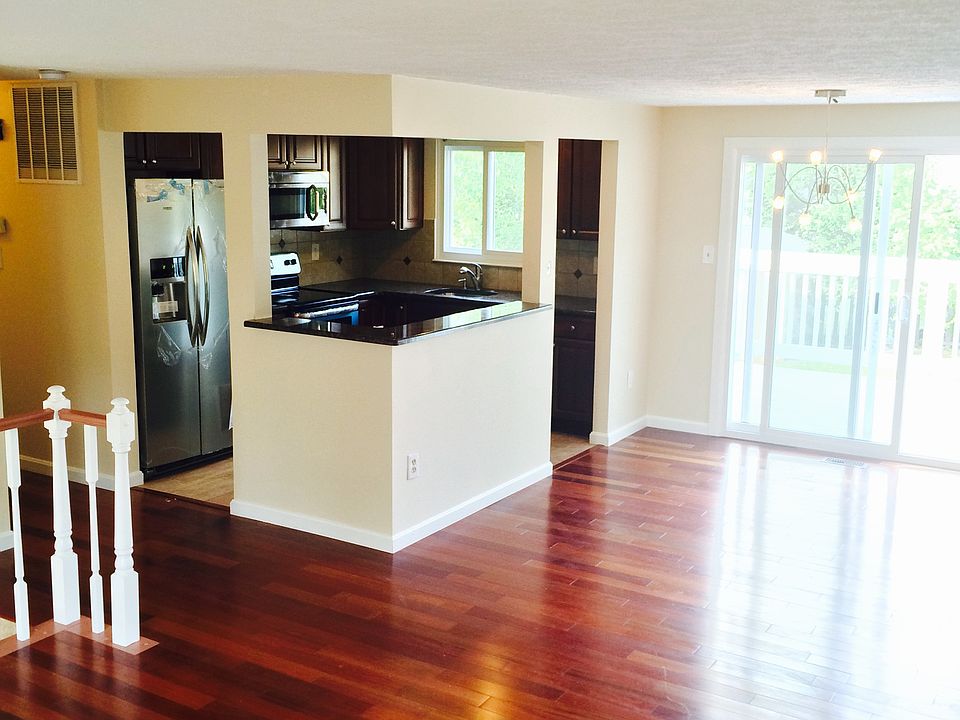 2nd image of 1822 Millstream Dr